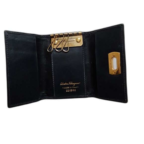 Gancini key holder - Women | Ferragamo Salvatore Ferragamo Black Leather Gancini Trifold Key Case Wallet Italy